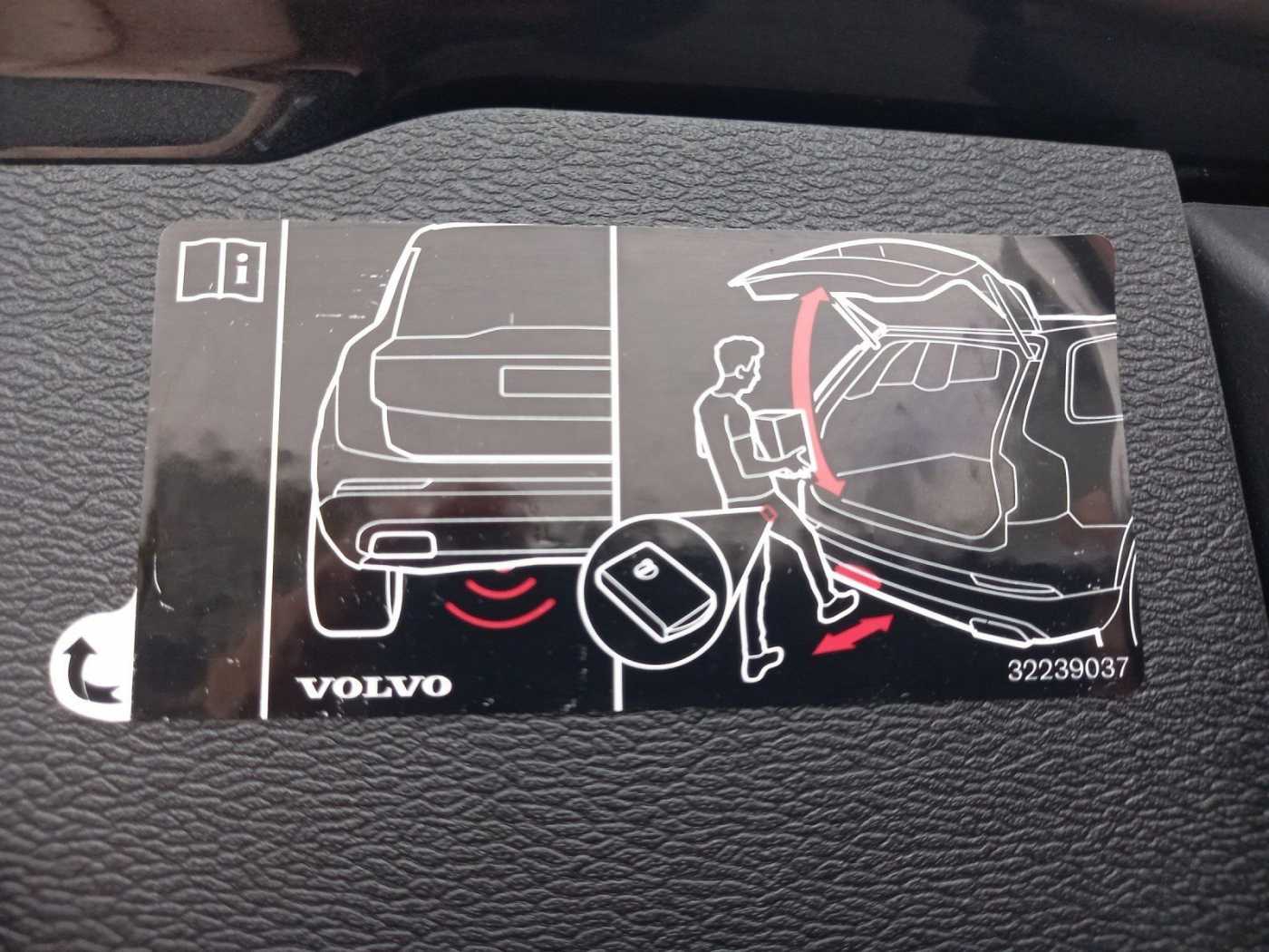 Volvo  T6 Inscription AWD 360° Cam Keyless Navi