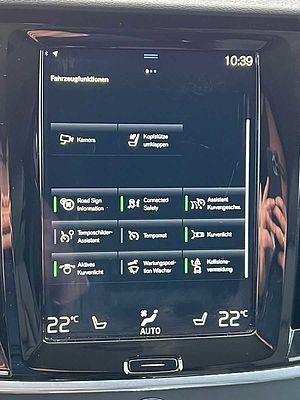 Volvo  B4 (Diesel) Momentum Pro Stdhzg. Cam Navi